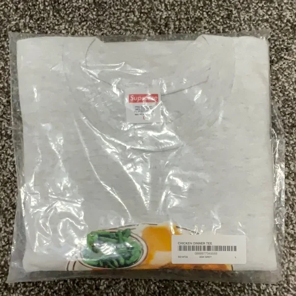 Supreme Chicken Dinner Tee Ash Grey SS18 (Spring Summer 2018) - Picture 1 of 5